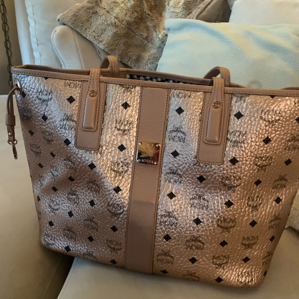 MCM Gold Tote Bag Luxurious Metallic Shopper